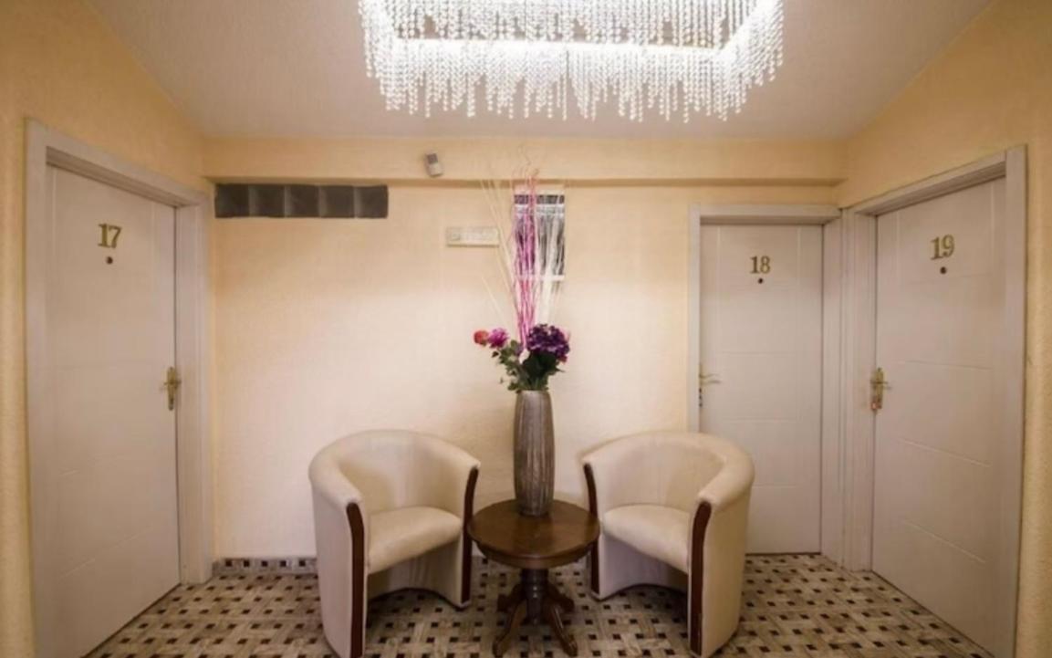 Hotel Garni Ideal Podgorica Esterno foto