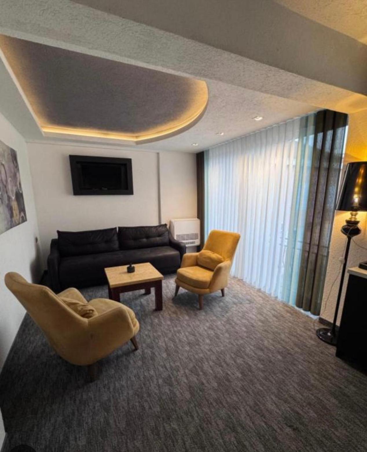 Hotel Garni Ideal Podgorica Esterno foto